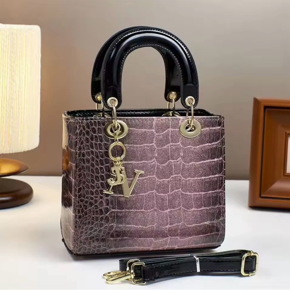 Chic Black Crocodile Pattern Mini Bag - image 2